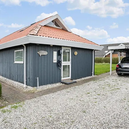 Holiday home Stunning In Juelsminde With Wifi *